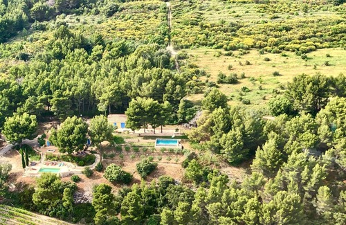 Saint-Hippolyte-le-Graveyron Villa | Fully air conditioned and renovated, Breathtaking view, Infinity pool