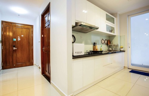 Tan Binh House | FU2DAY★2BR/4B/HCMC/Gym/Pool/Shop/Near airport