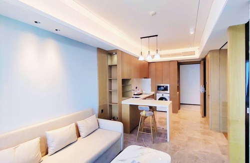 Huaqiang North Apartment | fuan hotel