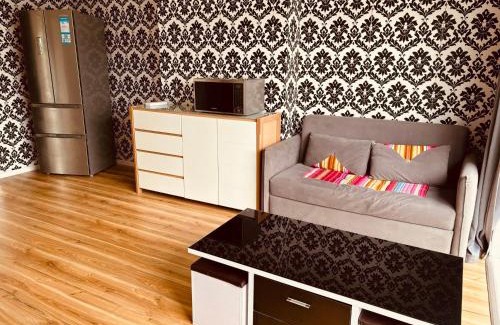 Hamilton House | Fuchsia Lodge