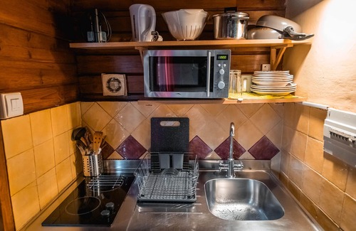 Pinos Genil RV Rental | Fuente del Lobo Glamping Bungalows - Adults Only