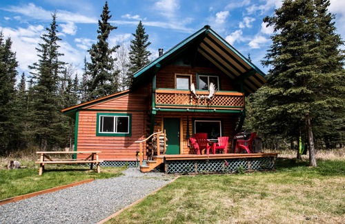 Cohoe Cabin | Full amenities, complete privacy, great location!
