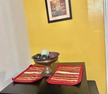 North Philadelphia West Apartment | Full bed studio near Temple and Center city Philadelphia