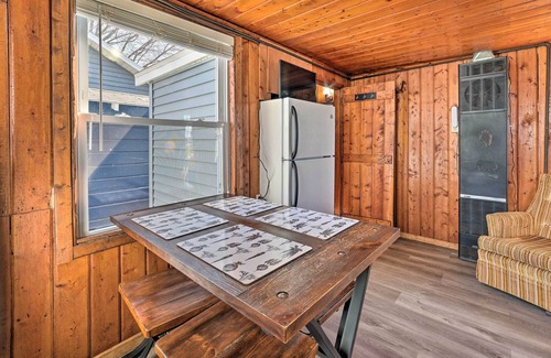 Houghton Lake Cabin | Full Cabin: 14 Steps to the Lake!