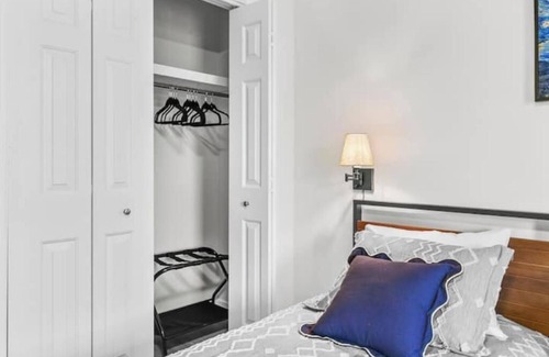 Flowood House | Full Home in Brandon with Essentials