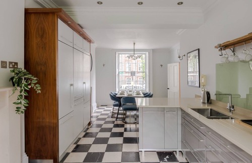 Camden Town with Primrose Hill House | Full House - Camden - by Frankie Says