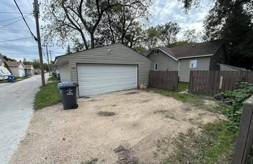 Winnipeg House | Full house Close to Down town and St Boniface