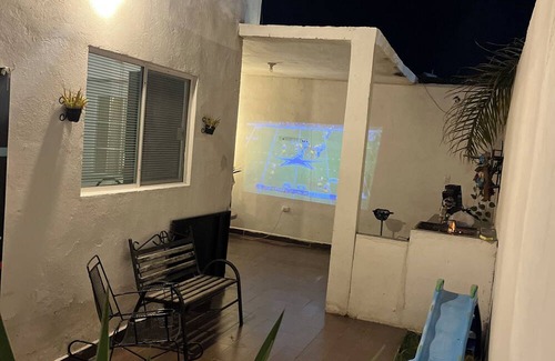 Torreon House | Full house for family and friends