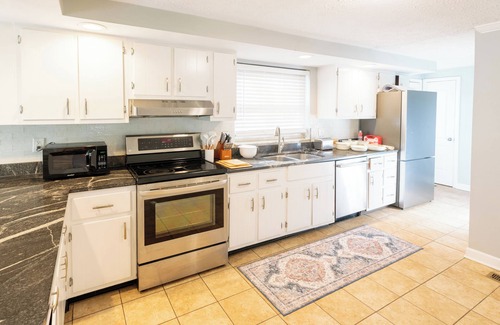 Carmel House | Full Ranch Style 3BD Home with WiFi, AC in Downtown Carmel