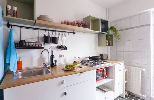 Bucharest Apartment | Fully equipped kitchen, 3 rooms & 2 bathrooms, perfect for 4 pax