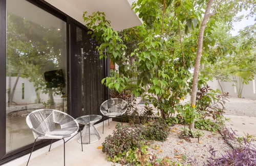 Tulum Apartment | Fully equipped Mexican style studio with Spa, Gym & Pool Perfect for 2