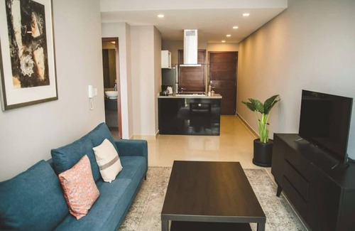 Ampliacion Granada Apartment | Fully equipped kitchen, high speed internet, comfy king-size bed and a sofa bed.