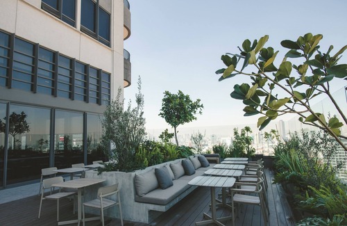 Cuauhtemoc Apartment | Fully equipped kitchen, high speed internet, comfy queen-size bed and a small sofa bed.