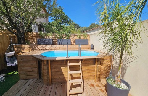 Toulon House | Fully-equipped Type 2 house with swimming pool and outdoor terrace.
