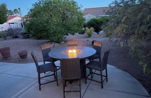 Surprise House | Fully furnished 2-bedroom home in Surprise with AC, Wi-Fi & beautiful patio.