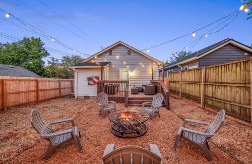 Germantown House | Fully Furnished Bungalow with Deck Near City Center