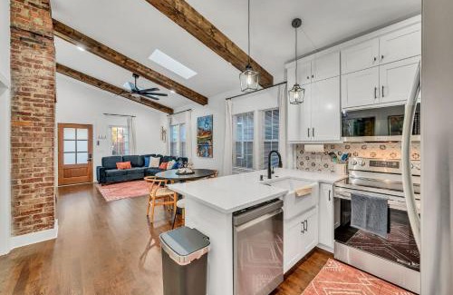 Germantown House | Fully Furnished Bungalow with Deck Near City Center