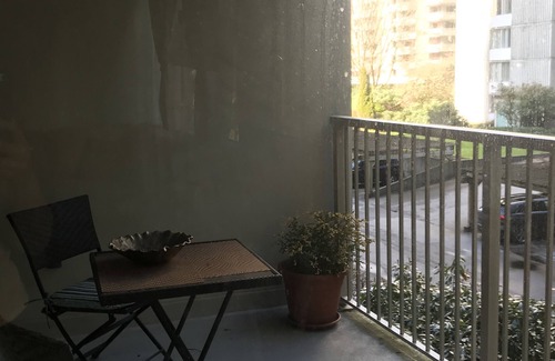 West Vancouver Apartment | Fully furnished apartment in a quiet neighbourhood, convenient location!