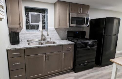 South Austin Apartment | Fully Furnished Extended Stay Work or Insurance in Chicago
