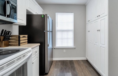 Martinez House | Fully Furnished Gated Townhouse - 1016 Micah Tr