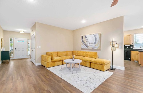 Walnut Grove House | Fully Furnished Home|Professionally Cleaned|Ready for Move In|Garage #41991