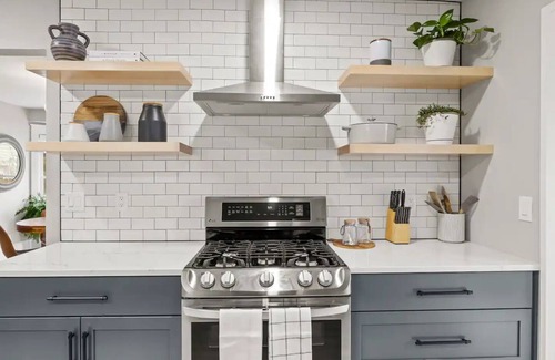 Brighton House | Fully Remodeled 4BR Home
