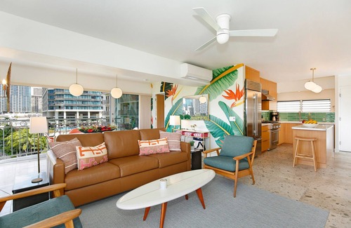 Waikiki Condo | Fully Remodeled! Amazing OCEAN, Mountain, City Views! 2-Bed/2-Bath Sleeps 6!