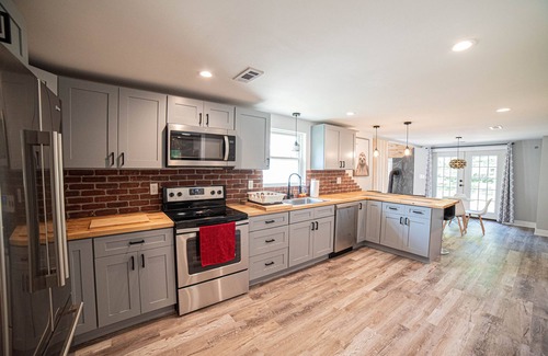 Irons House | Fully remodeled house in perfect location