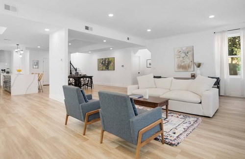 Sunland-Tujunga House | Fully Remodeled Luxury Home - Clear Mountain Views