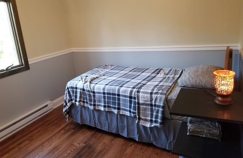 Mcafee House | Fully Remodeled one family home. Large 1.2 acres.