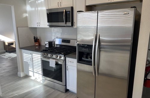 Southwestern Sacramento House | Fully remodeled spacious home