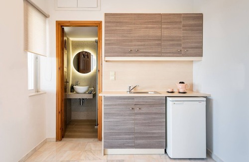 Kirianna Villa | Fully rennovated 4bedr villa,a luxury retreat!