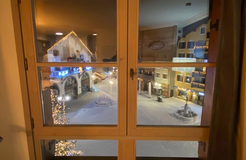 Arc-1950 Apartment | Fully renovated family apartment facing Mont Blanc