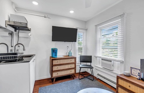 Ocean Grove Apartment | Fully Renovated 1 Bedroom Beach Suite #5