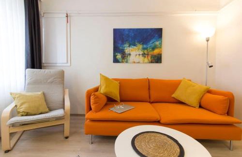 Moda Apartment | Fully Renovated 2BR Flat in Prime Location at Moda