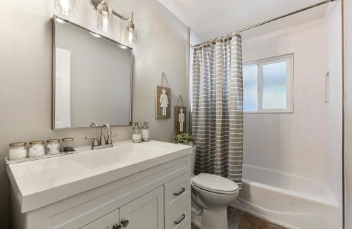 Roseville House | Fully Renovated 4 Bedroom Home with Pool!