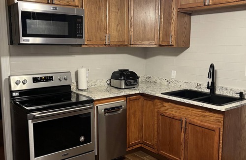 Tallahassee House | Fully renovated smart home close to FSU & FAMU with living rooms