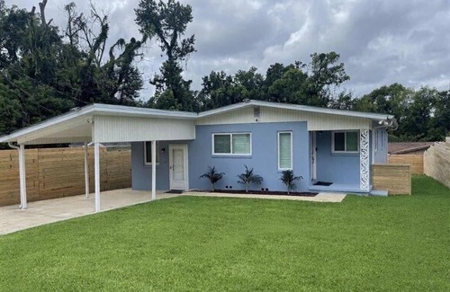 Tallahassee House | Fully renovated smart home close to FSU & FAMU with living rooms