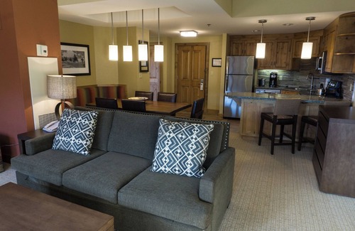 Park City Condo | Fully Renovated Suite with Full Kitchen by RedAwning - Save 20% on 7+ Nights!