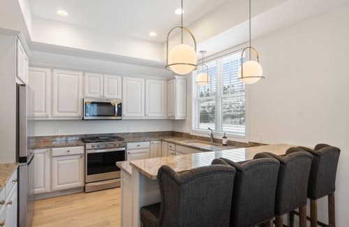 Bay Harbor House | Fully Renovated Village Beach