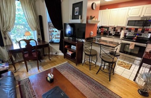 Lanier Heights Apartment | Fully Stocked 1 Bedroom Centrally Located in Adams Morgan Near Great Restaurants