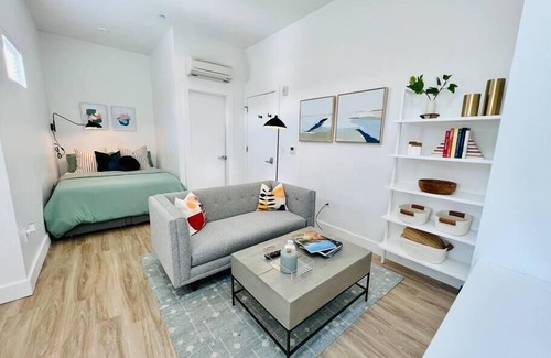 Hoover - Foster Apartment | Fully-Stocked Studio Suite Near Downtown