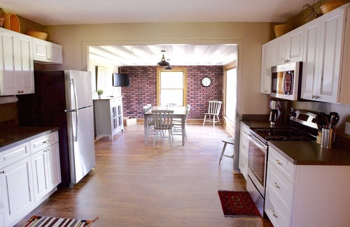 Dundee House | Fully updated home on Seneca Lake Wine Trail