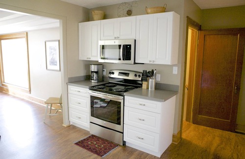 Dundee House | Fully updated home on Seneca Lake Wine Trail