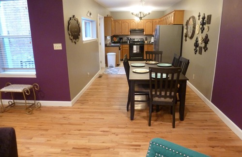 Soulard House | Fun and walkable area, sleeps 9, private parking and patio, newly renovated!