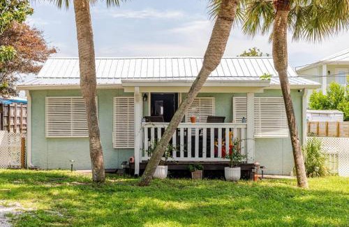 Laguna Beach Estates House | Fun-filled home with pool, near beach, pets welcome!