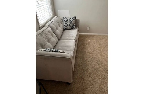 Greensboro Apartment | Fun Friendly 2 bedroom.