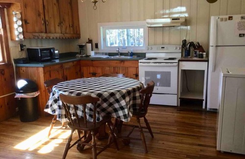 North Hero Cottage | Fun House near Lake Champlain!