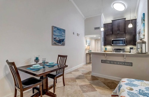 Sawgrass Condo | Fun in the Sun - Coastal studio w/pool access