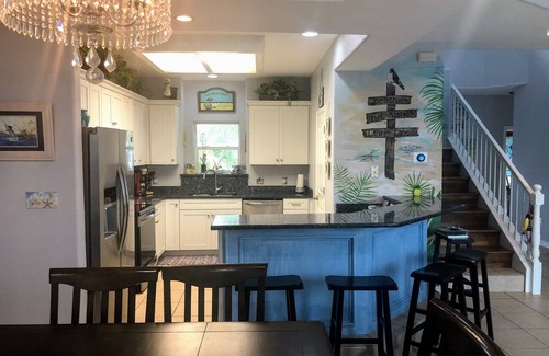 Safe Harbor House | Fun N The Sun Beach House Walk to the Beach